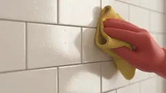 Badfliesen mühelos reinigen: So bringst du Glanz zurück ohne stundenlanges Schrubben